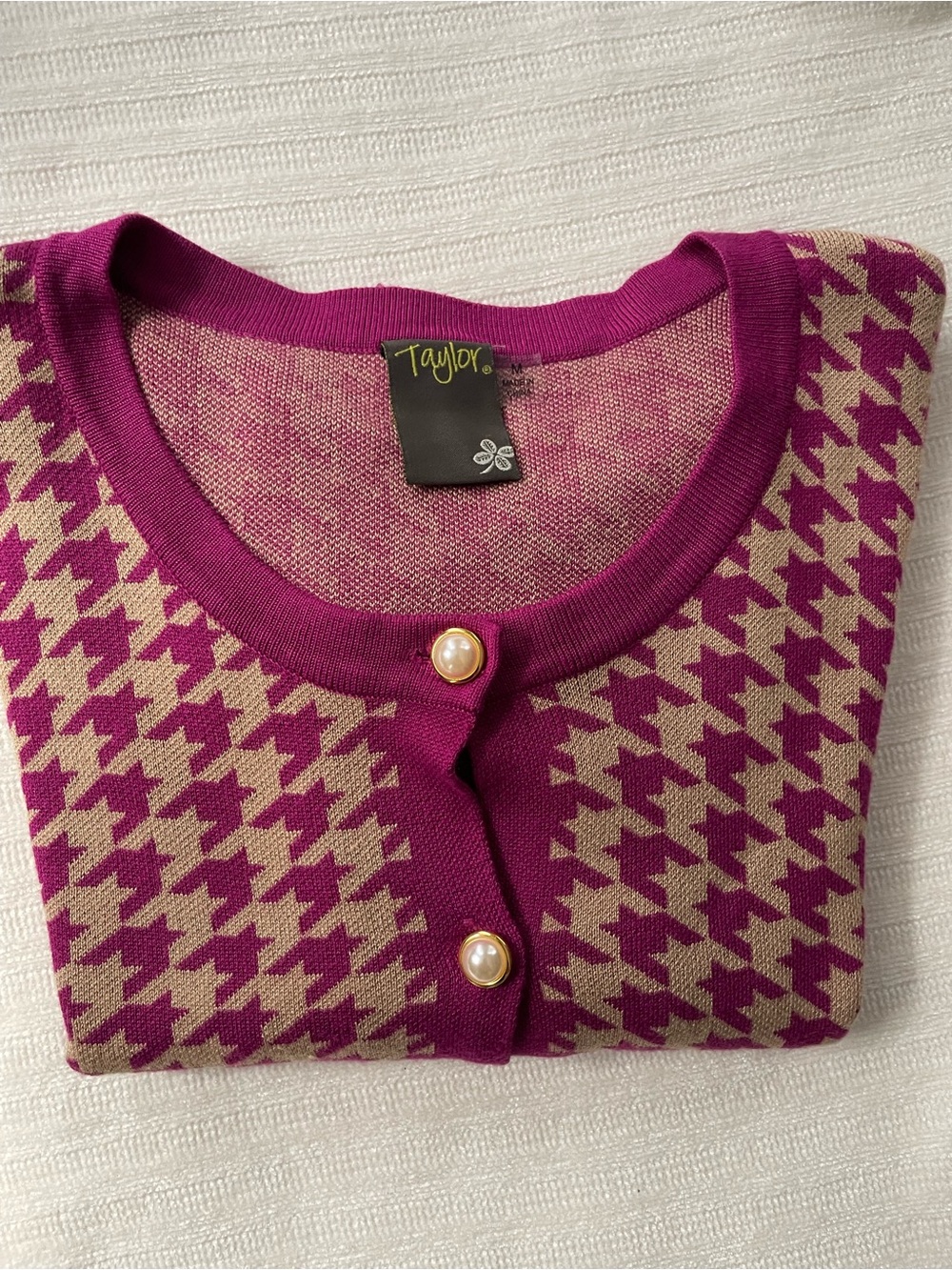 Taylor Fuchsia and Cream Houndstooth Pearl-Button Cardigan